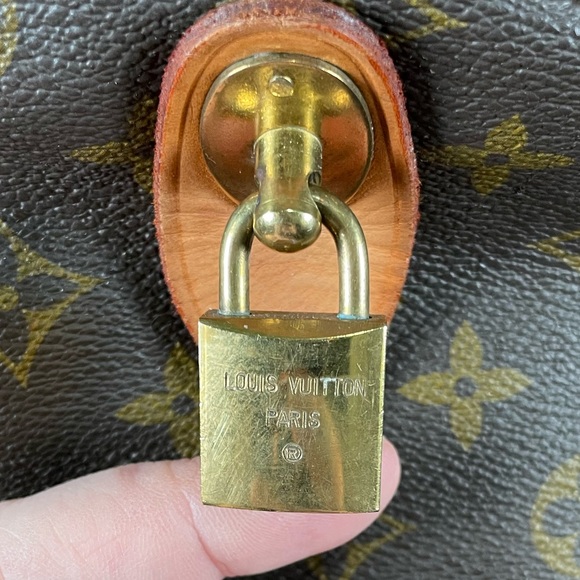 🛑SOLD🛑🐂LOUIS VUITTON KEEPALL 60 DUFFLE BAG🐂 - Picture 9 of 16